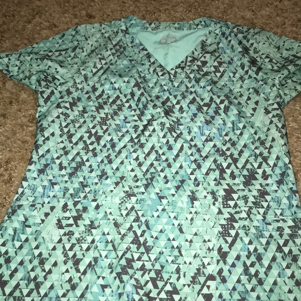 Barco Scrub Top